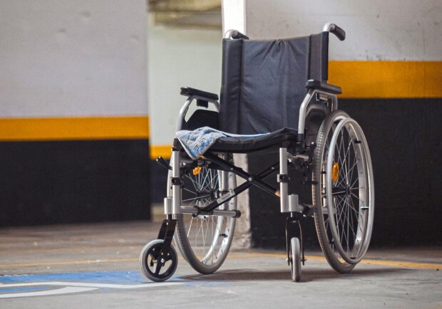 В Україні змінили правила виїзду за кордон людей з інвалідністю: подробиці 
