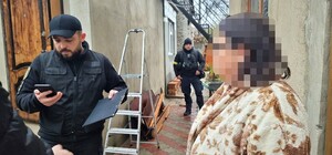 В Одессе две женщины организовали переправку уклонисту за 5000 долларов