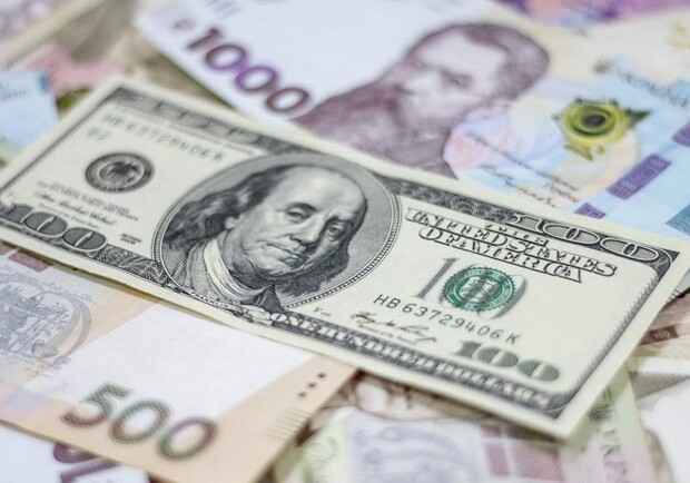 Курс валют в Украине 9 декабря 2022: сколько стоит доллар и евро. 