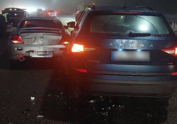 В Киеве водитель под хмельком спровоцировала тройное ДТП - фото