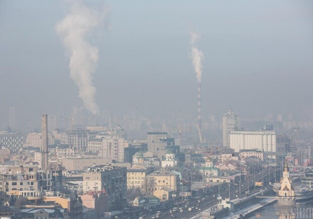 У Києві затвердили Програму державного моніторингу атмосферного повітря. 