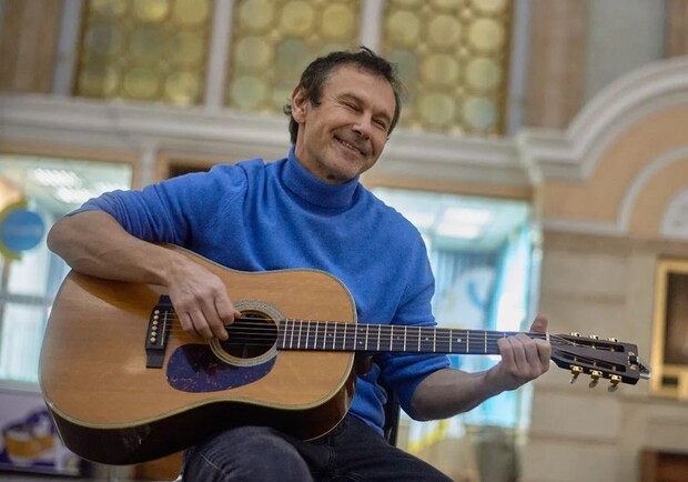 Вакарчук дал концерт в "крепости несокрушимости" на вокзале Киева - фото и видео. 