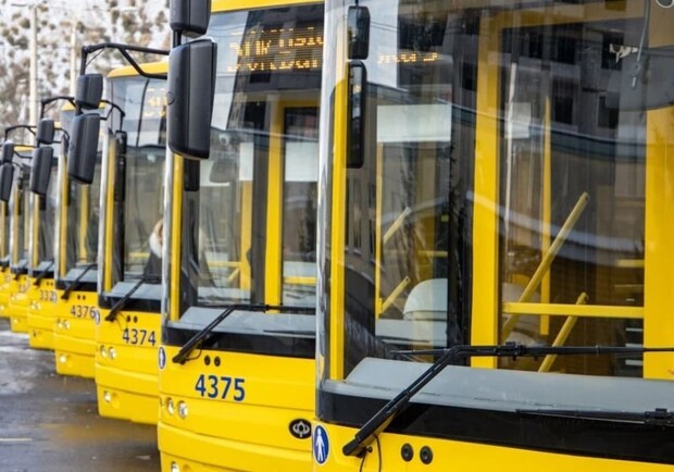 В Киеве трамваи и троллейбусы временно прекратили работу 