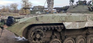 Бійці Дніпровської бригади ТрО захопили броньовану машину окупантів (відео)