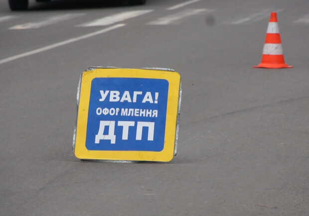 Біля Києва зіткнулися майже 10 авто 
