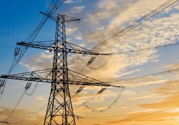 З 1 січня Україна почала імпортувати електроенергію. 