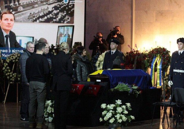 В Украинском доме прощаются с погибшим руководством МВД. 