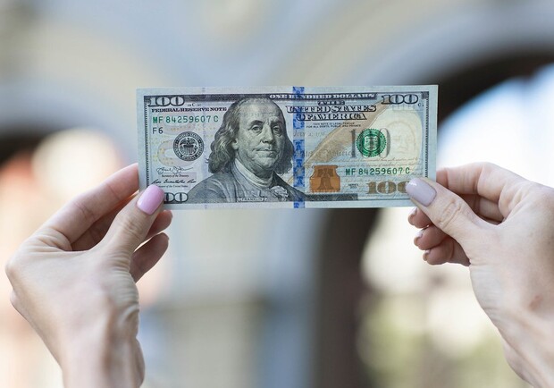 Курс валют в Украине 27 января 2023: сколько стоит доллар и евро. 