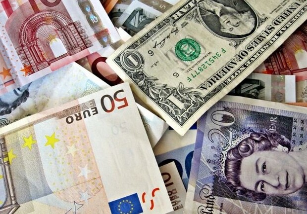 Курс валют в Украине 14 февраля 2023: сколько стоит доллар и евро. 