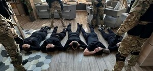 В Днепре задержали банду вооруженных преступников, которые похитили мужчину и пытали его