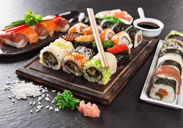 Очень сильно хочется суши: время заказать доставку - фото