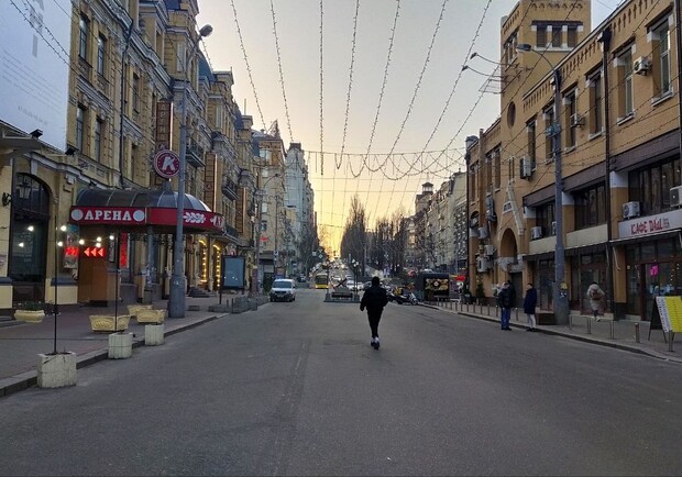 Біля Бессарабського ринку хочуть ліквідувати пішохідну зону. Фото: Пасажири Києва