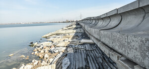 Предотвратить потоп: на ремонт дамбы Хаджибейского лимана выделили более семи миллионов