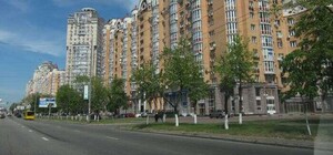 В Києві на Оболоні на місяць обмежили рух транспорту: подробиці 