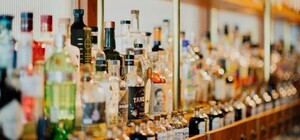 У місті на Дніпропетровщині ввели обмеження на продаж алкоголю та роботу ресторанів