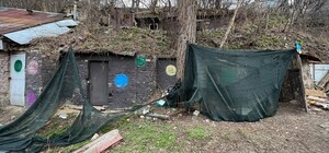 Я повішусь: жінка, яка жила у Києві з немовлям у землянці, порушила мовчання