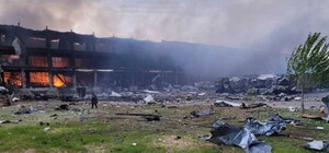 Нічна атака РФ: на Одещині згоріли склади з гумодопомогою Червоного Хреста