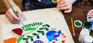 Майстер-клас з розпису футболок або сумок