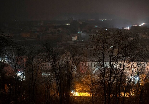 Ця зима буде не менш складною, ніж попередня: в Україні знову масово відключатимуть світло - 