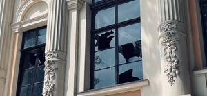 Получи ответ: куда обращаться в Одессе, если вылетели окна после обстрелов