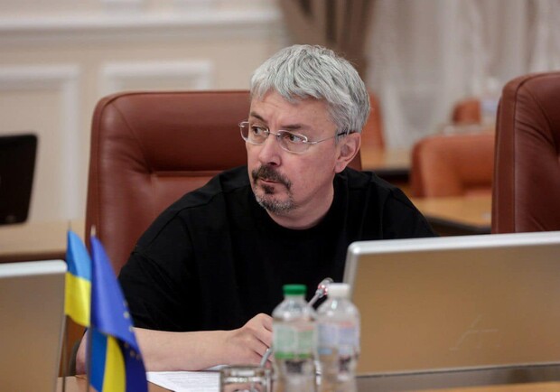Комітет з питань гуманітарної політики не підтримав відставку міністра Олександра Ткаченка - 