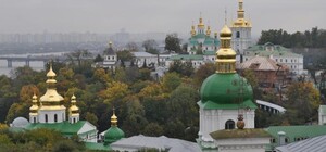 Невідомі заблокували приміщення Києво-Печерської лаври