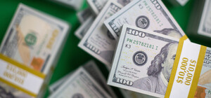 Курс валют в Украине 13 августа 2023: сколько стоит доллар и евро