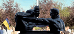 В Ирпене открыли памятник, посвященный событиям российско-украинской войны