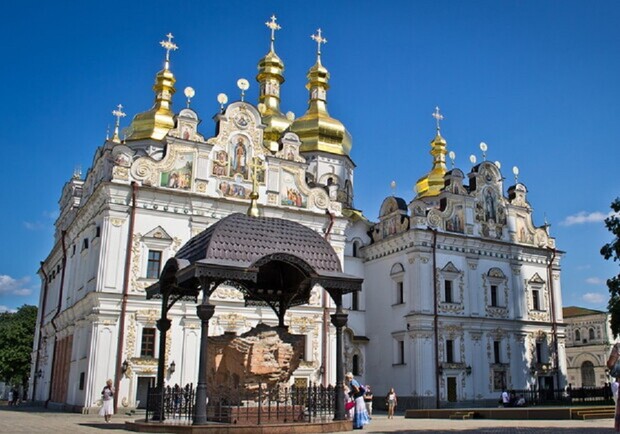 И встала Церковь Великая на холмах Печерских