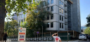 На території МАУП замість парку йде будівництво багатоповерхівки