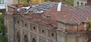 В результате демонтажа складского здания в Днепре под завалами оказались люди