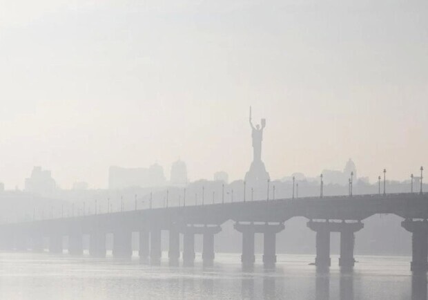 Київ посів одне з перших місць у рейтингу міст України із найбруднішим повітрям. 