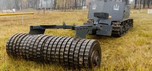 Харьковская область получила первую украинскую машину для разминирования 