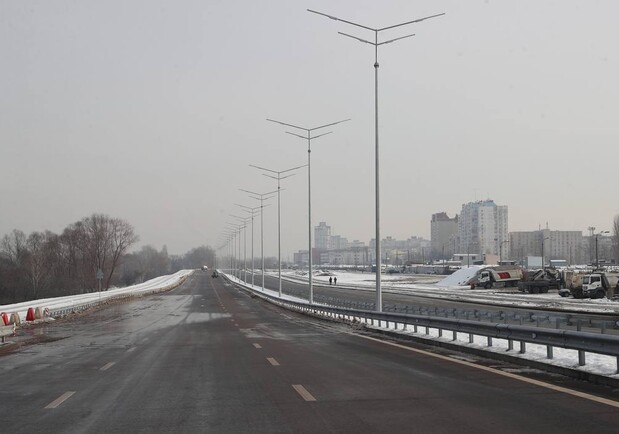 В Киеве на Оболони открыли движение по новому участку Большой кольцевой дороги. 