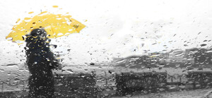 Дождь и гололедица: какая ситуация на дорогах Днепра