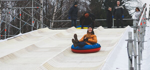 В Запоріжжі відкривається новорічне містечко з ялинкою та тюбінговою гіркою