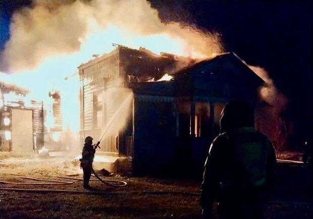 У Київській області згоріла церква, ще один храм пошкоджений вогнем. 