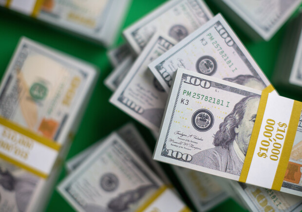 Курс валют в Украине 1 января 2024: сколько стоит доллар и евро. 