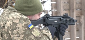 Cosmolot передав штурмову зброю ЗСУ на 6 млн грн