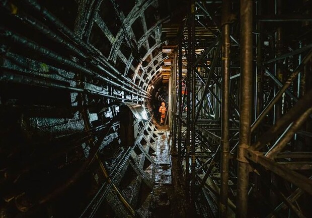 В Киеве между станциями метро Демеевская и Лыбидская построят новый участок тоннеля. 