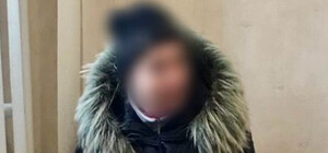 Під Одесою жінка крала квіти з меморіалу пам'яті загиблих Героїв: її зловили