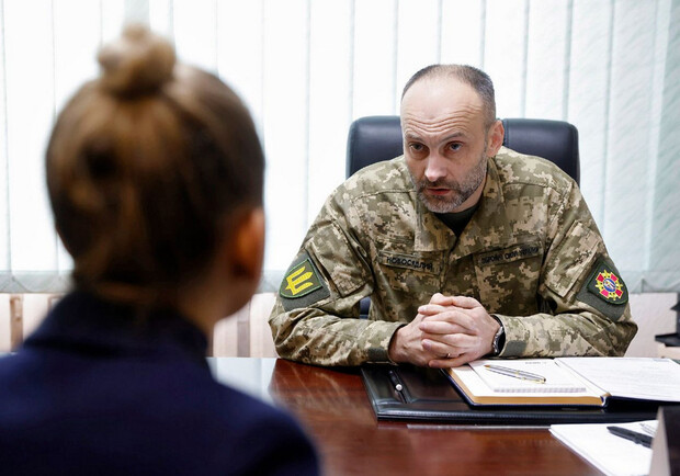 Могут ли сотрудники ТЦК в Киеве проверять документы и забрать человека с улицы принудительно. 