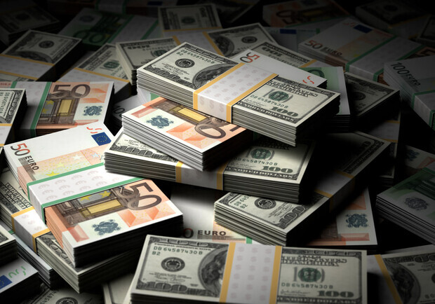 Курс валют в Украине 15 марта 2024: сколько стоит доллар и евро. 