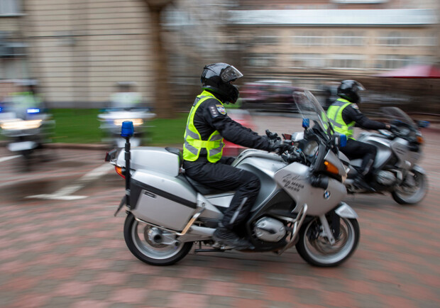 Патрульні поліцейські у Києві їздитиме на мотоциклах BMW – фото. 