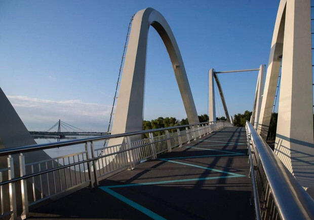 8 интересных фактов о новом парковом мосте на Оболони. 