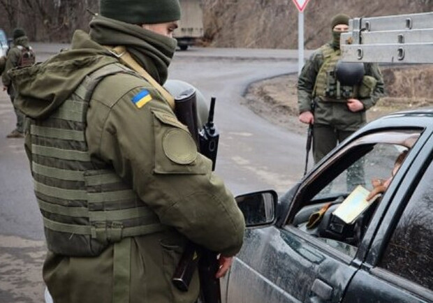 В Україні військова поліція зможе перевіряти водіїв та заходити у житло без судового рішення - 