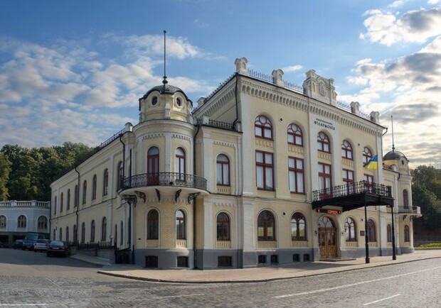 Киевские солисты. Теодор Повар дирижер альт - фото