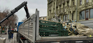 В Одессе уже устанавливают елку: какой она будет в этом году