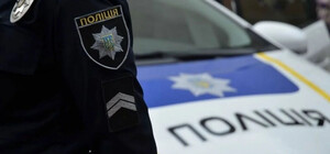 В Днепре на Левобережном подростки бросают взрывные пакеты в киоски: полиция расследует инцидент