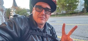 Скандальный блоггер Стас Домбровский, сбежавший в Швейцарию, попросил прощения у украинцев